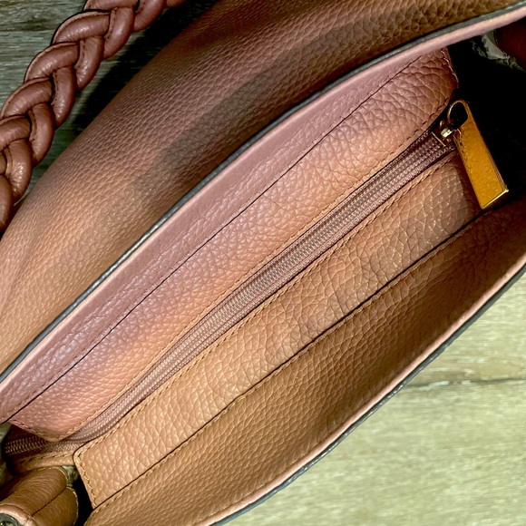 Michael Kors purse - Picture 9 of 9